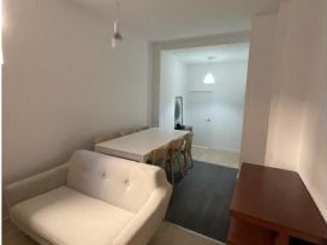 Alquiler de habitaciones en apartamento de 5 dormitorios en Chamberí