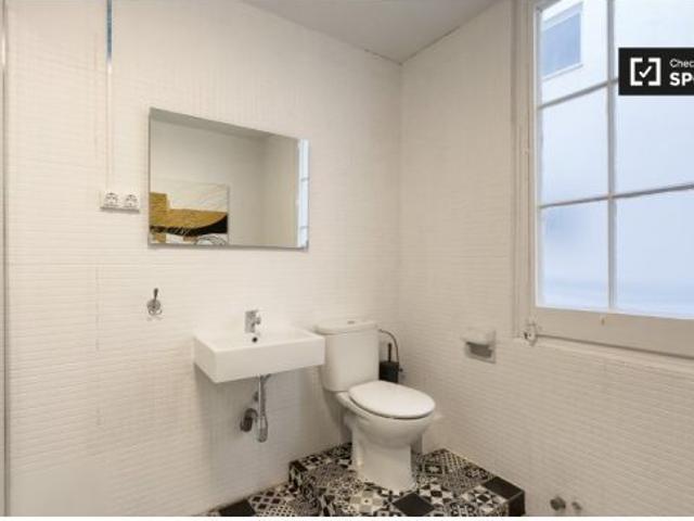 Alquiler de habitaciones en apartamento de 9 habitaciones en Fort Pienc