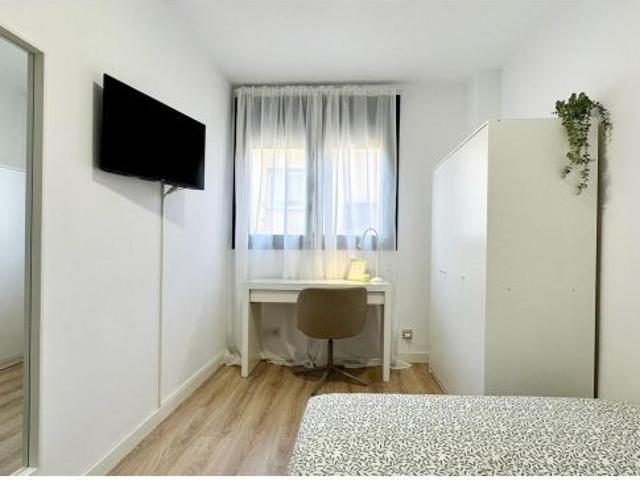 ALQUILER DE HABITACIONES EN LA GRANJA PISO DE OBRA NUEVA C/ GIL MORLANES