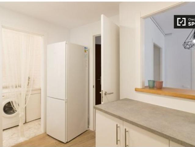 Alquiler de habitaciones en piso de 4 habitaciones en Sant Gervasi Galvany