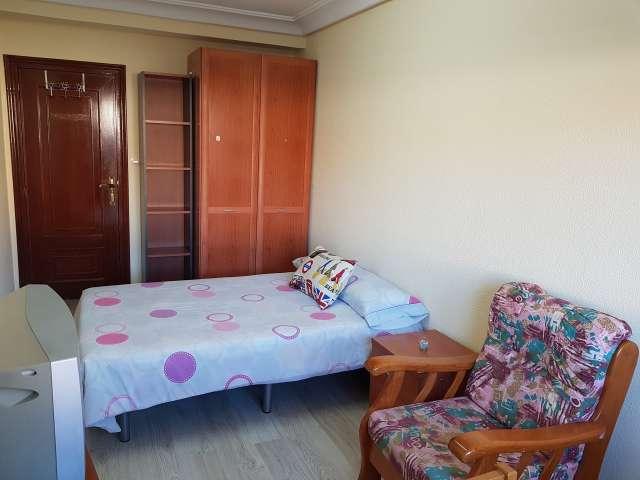 Alquiler de habitaciones en piso de 4 habitaciones en Salamanca Mujeres