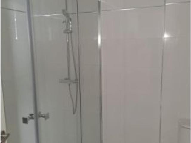 Alquiler de habitaciones en piso de 5 dormitorios en El Calvari