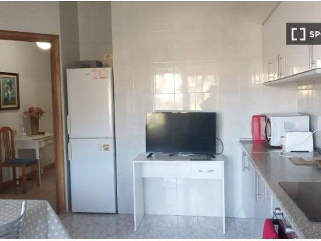 Alquiler de habitaciones en piso de 5 dormitorios en Vigo