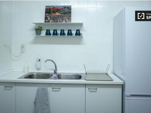 Alquiler de habitaciones en piso de 5 habitaciones en Aiora
