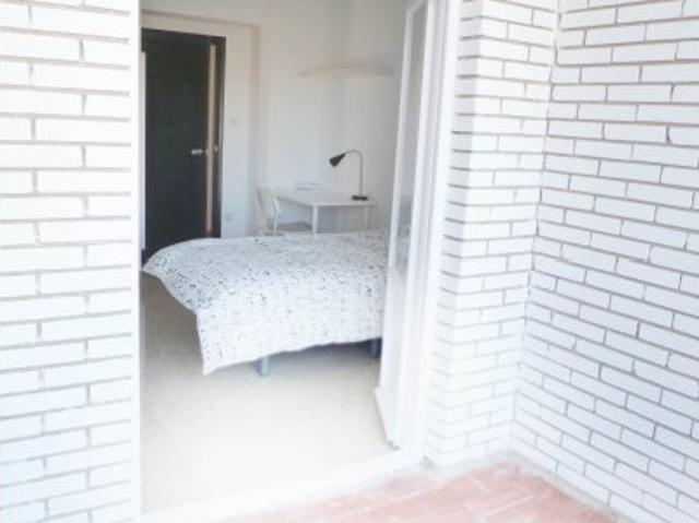 Alquiler de habitaciones en piso de 6 dormitorios en Arrabal, Zaragoza