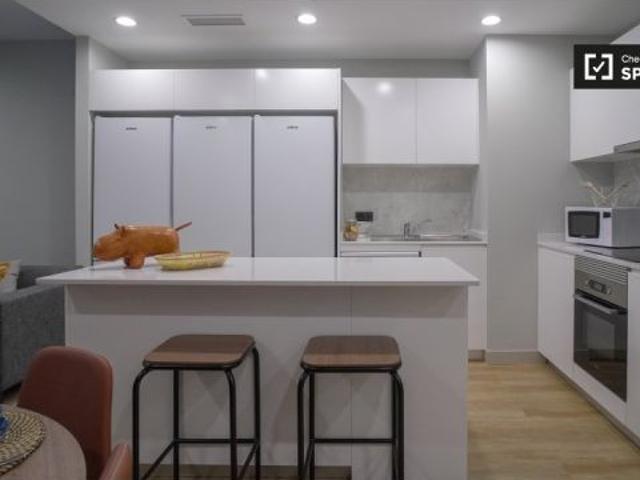 Alquiler de habitaciones en piso de 6 dormitorios en Sevilla
