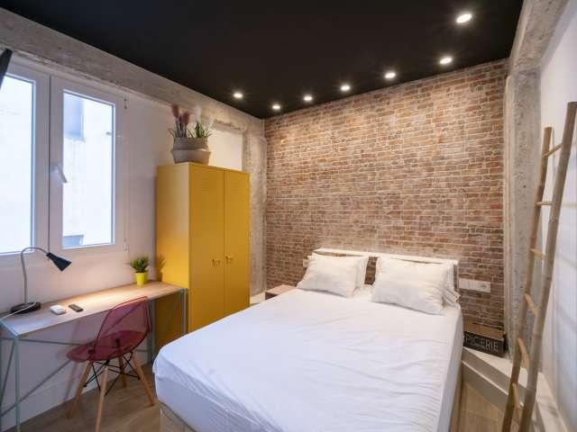 Alquiler de habitaciones en piso de 6 habitaciones en Valencia
