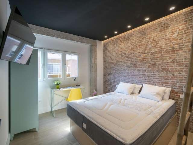 Alquiler de habitaciones en piso de 6 habitaciones en Valencia