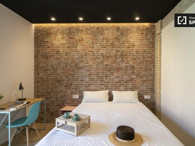 Alquiler de habitaciones en piso de 6 habitaciones en Valencia