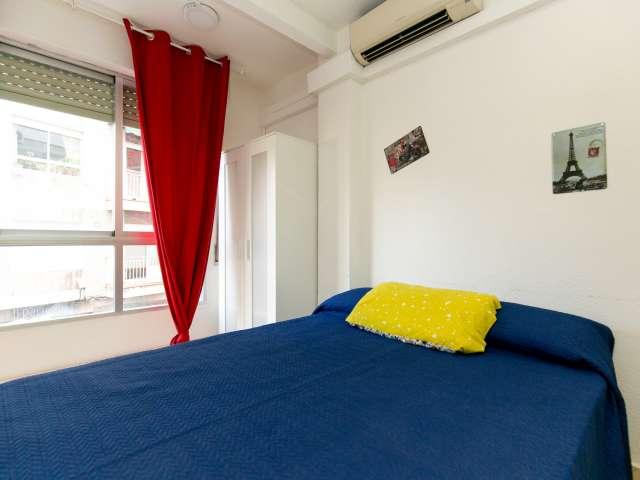 Alquiler de habitaciones en piso de 6 habitaciones en Granada