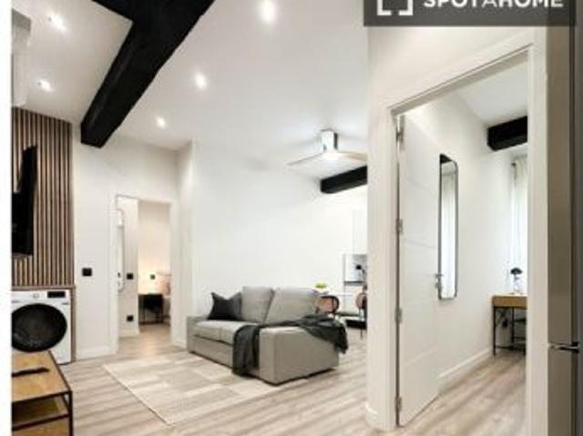 Alquiler de habitaciones en piso de 3 dormitorios en Arganzuela
