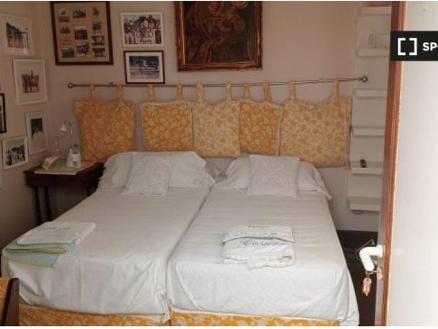 Alquiler de habitaciones en piso de 3 dormitorios en Las Palmas