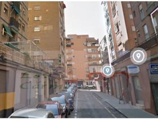 Alquiler de local termiando Peluqueria zona Ambulatorio Zaidin
