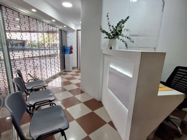 Alquiler de Local comercial C.C. La Colina San Antonio de los altos