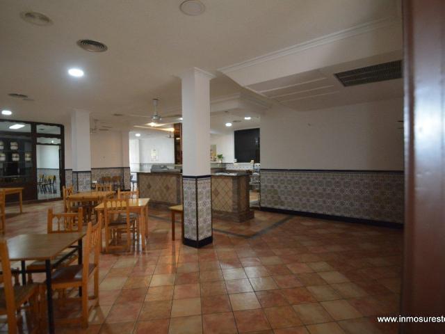 Alquiler de local comercial en Raiguero de Bonanza Orihuela, 192 m2