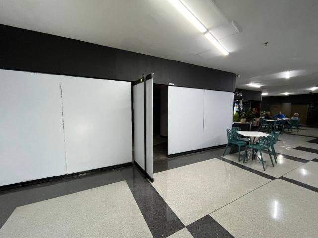 Alquiler de Local de 57 m² Centro Comercial en El Rosal