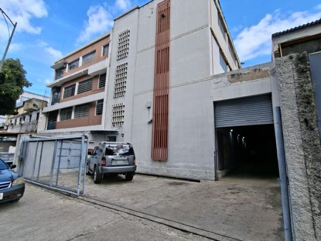 Alquiler de Local Depósito en la Trinidad