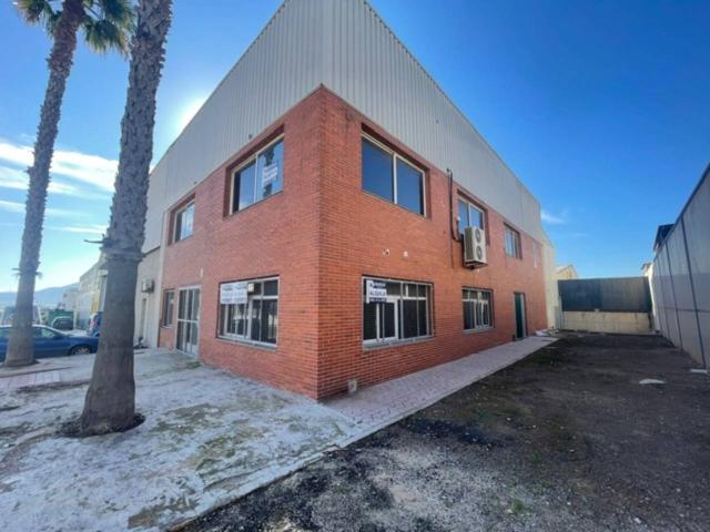 Alquiler de nave comercial en Cartagena