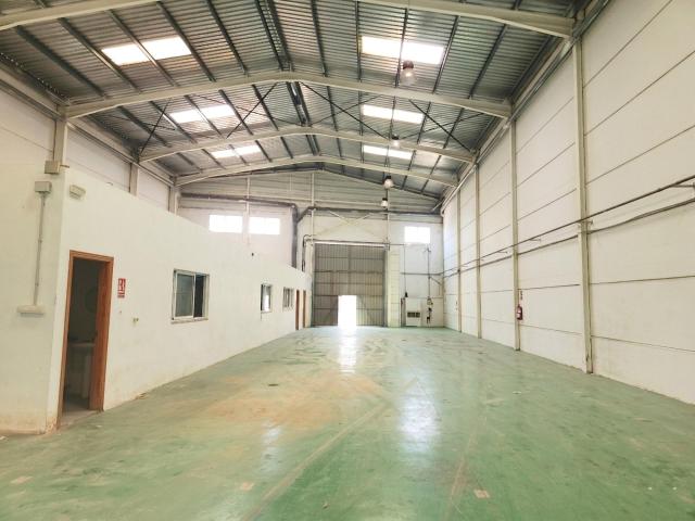 ALQUILER DE NAVE CON OFICINAS EN CATARROJA