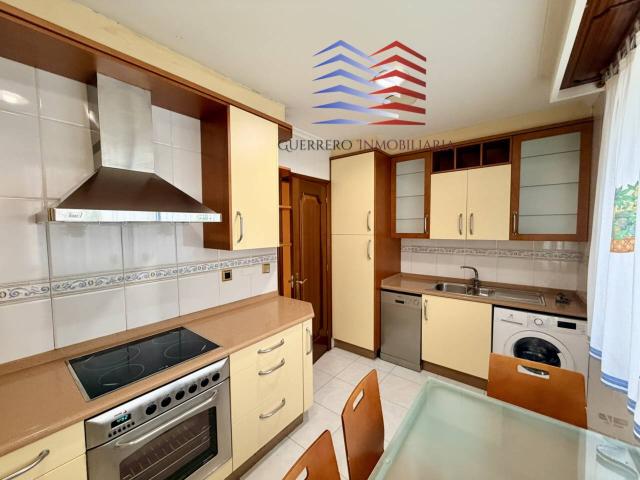 ALQUILER DE PISO CON GARAJE Y BALCÓN EN EL CENTRO DE OURENSE – 800 €/MES COMUNIDAD INCLUIDA