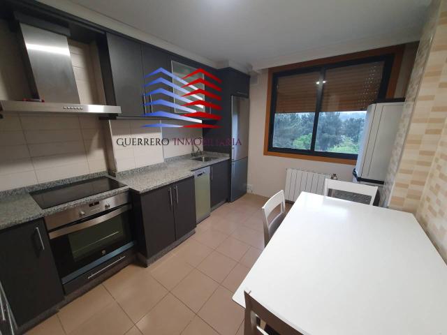 ALQUILER DE PISO EXTERIOR EN RÚA REBOREDO – ACCESO POLÍGONO, SAN CIBRAO DAS VIÑAS OURENSE 600 €/mes – Comunidad inclui