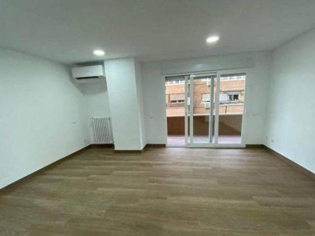 Alquiler de Piso en avenida de la Reina Victoria