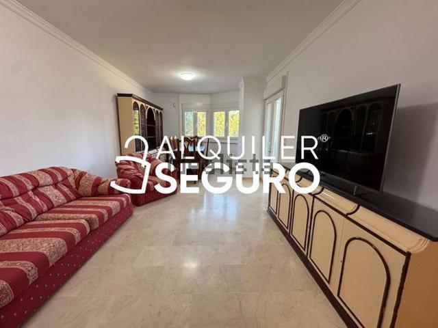 Alquiler de piso en Avenida Ingeniero José María Garnica