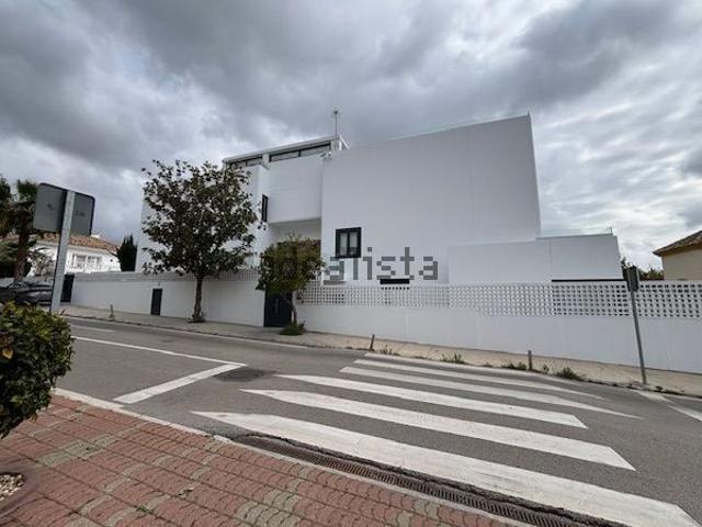 Alquiler de piso en Calle Incosol, 60