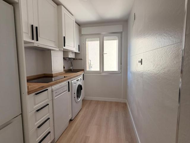 Alquiler de piso en Santander. Zona Canalejas. Amueblado y equipado. Todo exterior