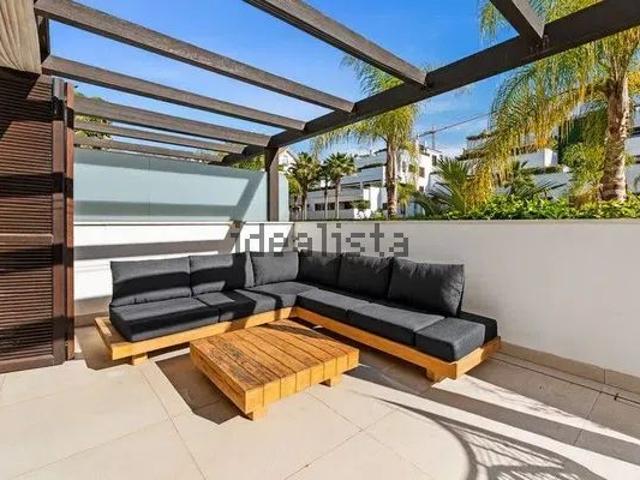 Alquiler de piso en Urbanización Monte Paraíso, 5