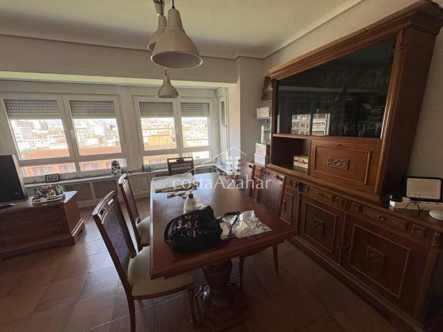 Alquiler de piso reformado de 4 habitaciones en Castelló de la Plana Centro