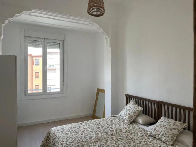 Alquiler de piso 4 Dormitorios 2 Baños Centrico