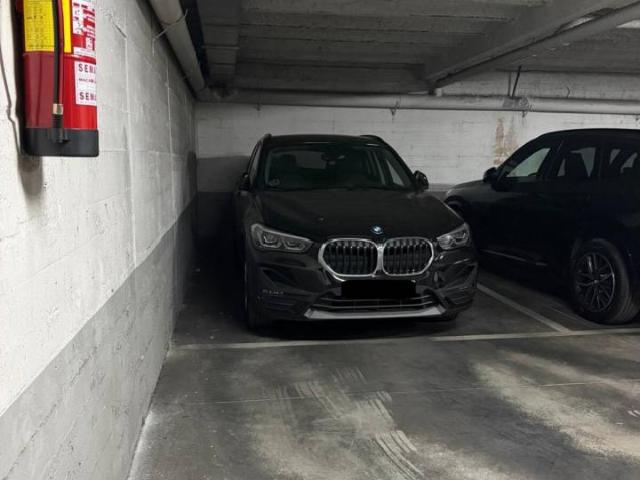 Alquiler de plaza de parking cerrada en el Centro de Sabadell