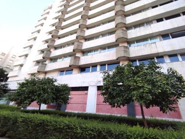 Alquiler en Huerta de la Salud, junto al Hotel Meliá Sevilla