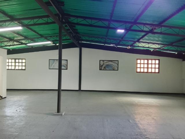Alquiler Galpón 130m2 Bello Monte