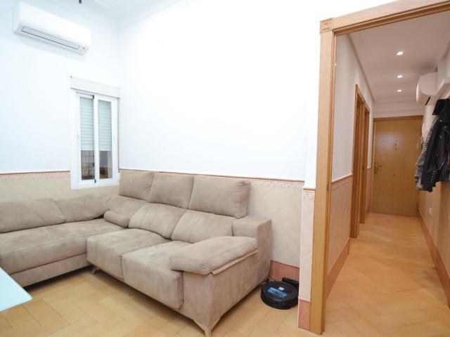 Alquiler habitación en calle Hilarión eslava