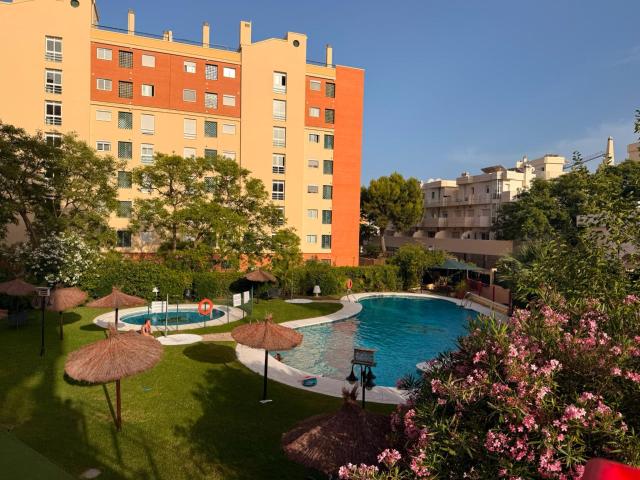 ALQUILER LARGA TEMPORADA ESTUDIO EN TORREBLANCA, BAJA
