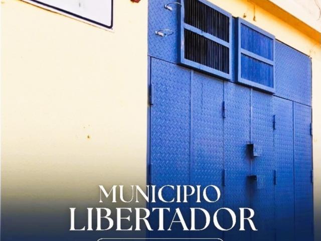 Alquilo local comercial 35.33m2 Avenida Fuerzas Armadas 1634