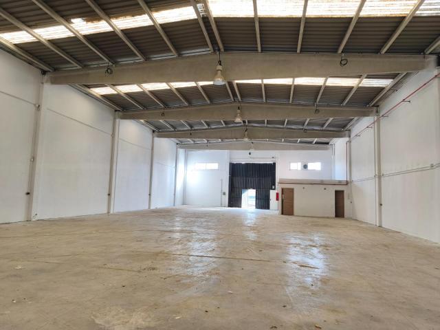 ALQUILER NAVE INDUSTRIAL EN PAIPORTA PRIMERA LINEA
