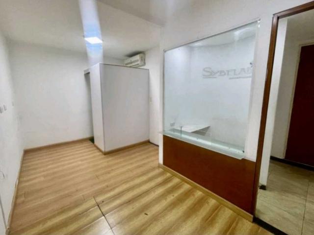 Alquiler/ oficina o consultorio médico/55m2/el Rosal