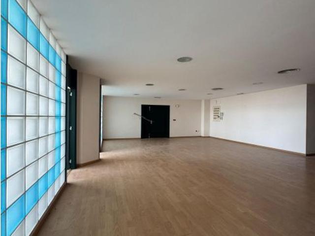 ALQUILER OFICINA CENTRO DE NEGOCIO RESMED