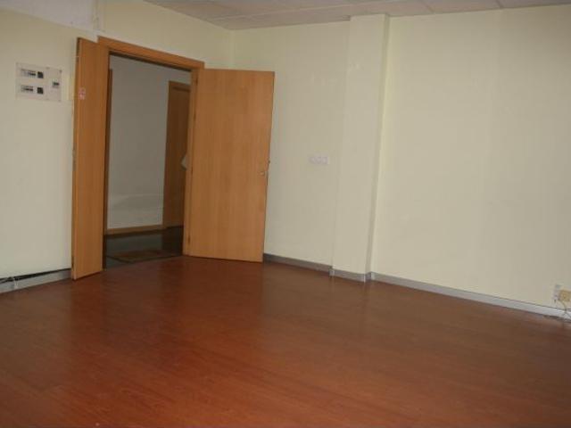 ALQUILER OFICINA EDIFICIO NOTARIA