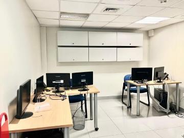 Alquiler Oficina en Miraflores $ 1,876