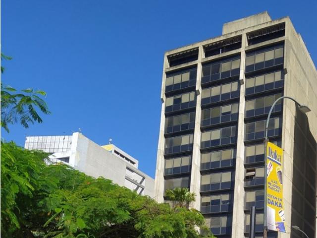 Alquilo oficina 257m2 Chacao 2121