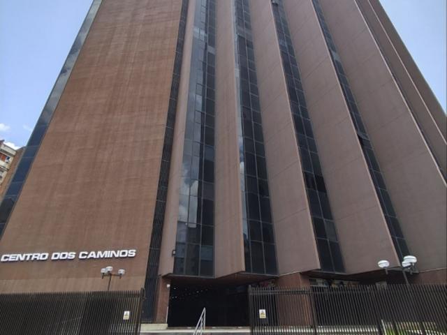 Alquiler Oficina PH Los Dos Caminos a una cuadra del CC Millenium