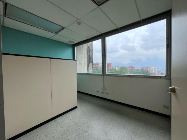 Alquiler oficina Santa Fe con vista /sin mobiliario