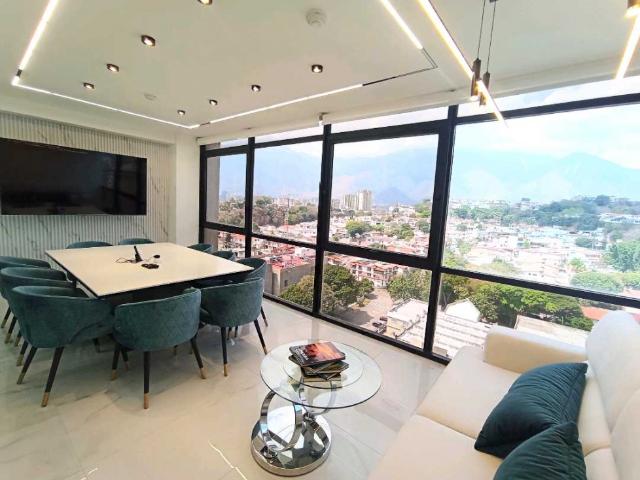Alquiler Oficina VIP 150 M2 Macaracuay