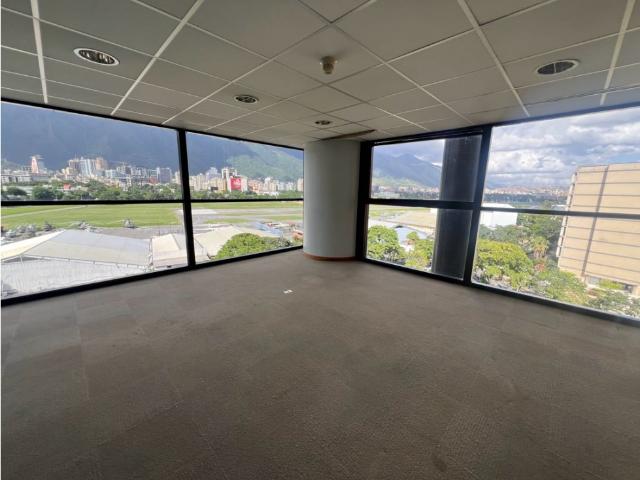 Alquiler Oficinas Chuao a partir de 120mts