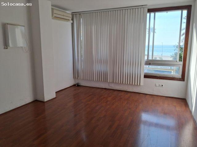 Alquiler para oficina de 35 m2 en Avda España con vistas al mar | CABANILLAS REAL ESTATE