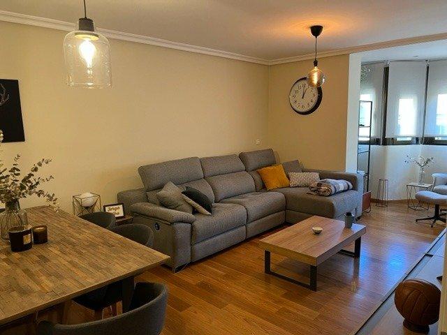 Alquiler piso céntrico, zona Santa teresa, 3 dormitorios, amueblado, garaje